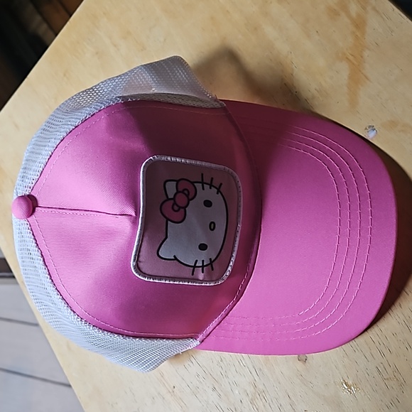 Accessories - HELLO KITTY BASEBALL CAP